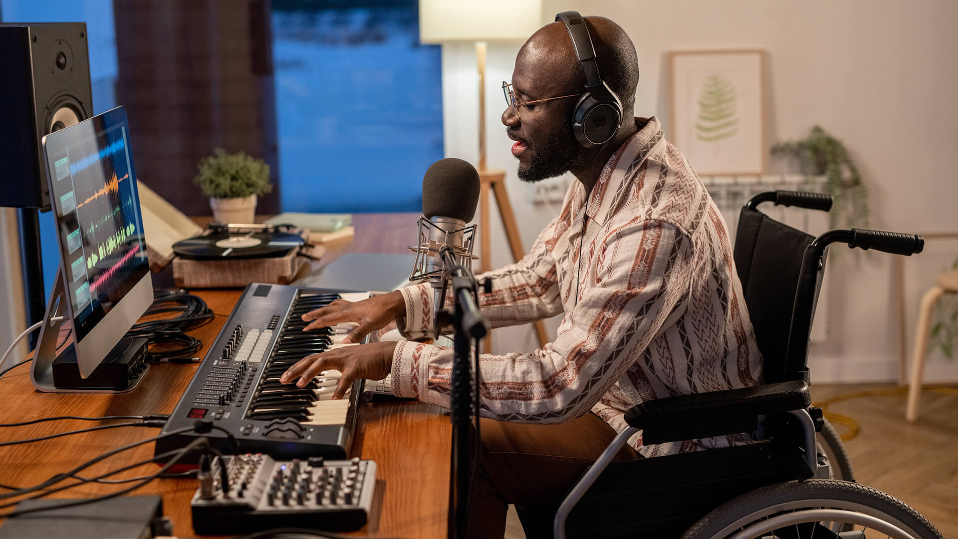 Supporting Independent Living for Individuals with Disabilities through Technology